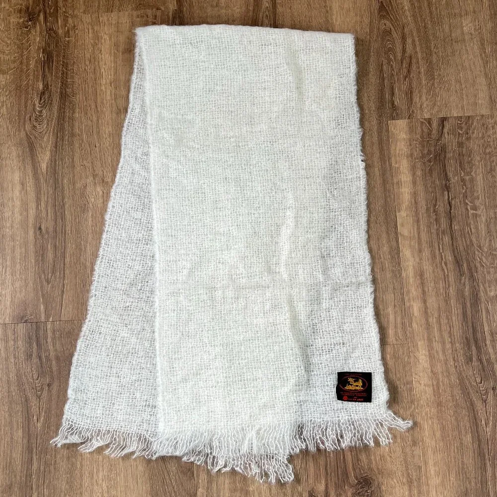 White Delicate Scottish Edinburgh Woolen Mill 100% Wool - Picture 2 of 8